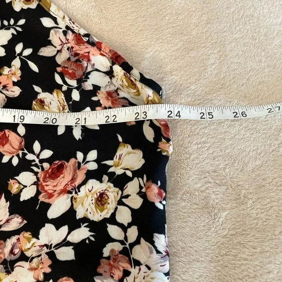 Libian Floral Sleeveless Top - Size 3X - Picture 8 of 10